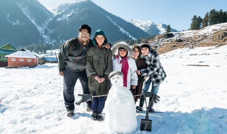 Srinagar tour package from Delhi