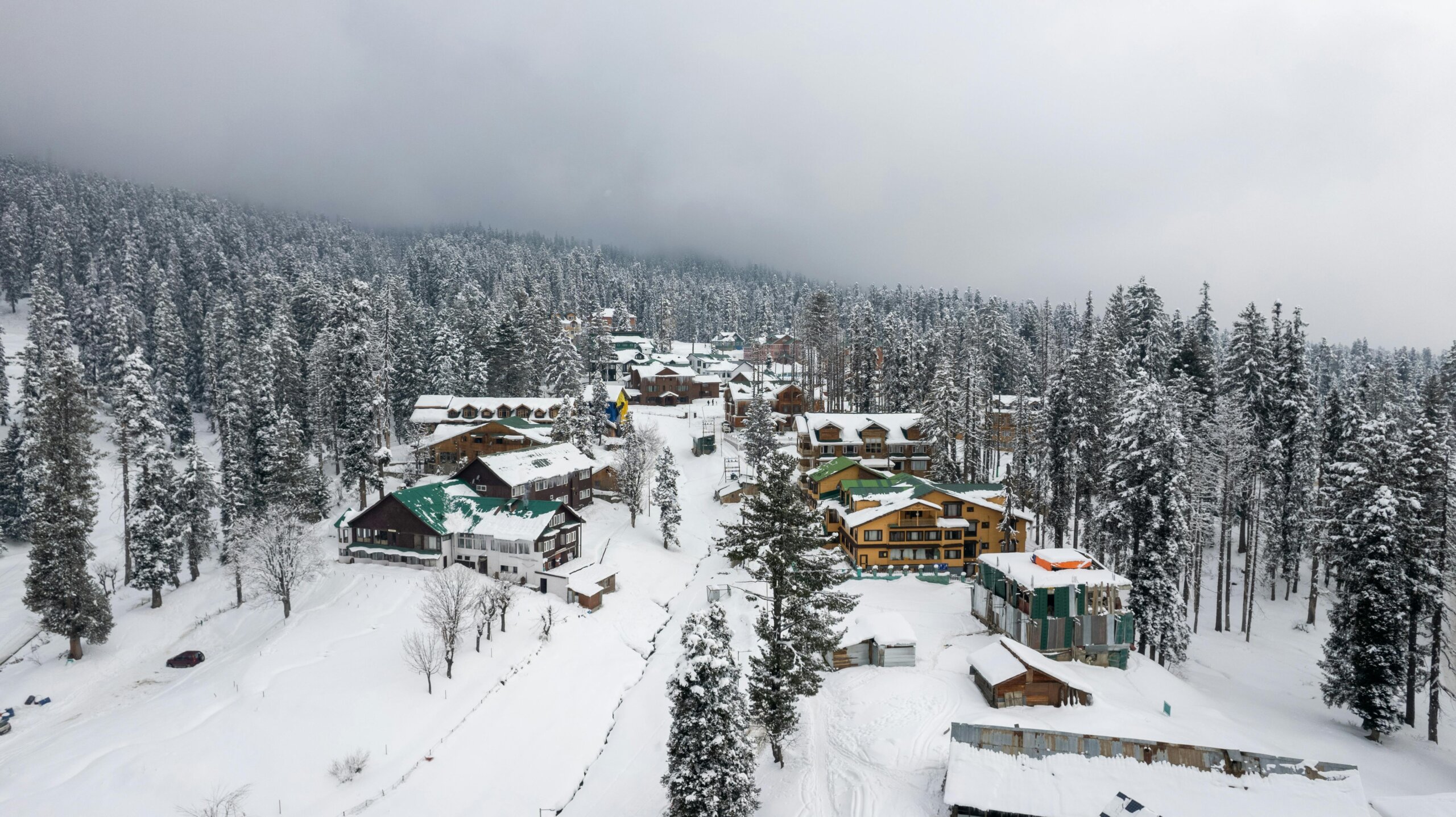 Gulmarg tour package from Delhi